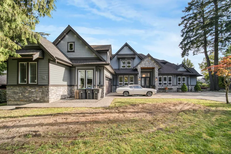 13766 56A AVENUE - photo 2 of 25