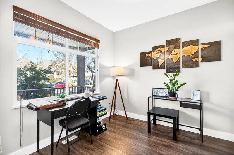 14974 59 AVENUE - photo 3 of 25