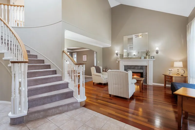 10118 171A STREET - photo 4 of 25