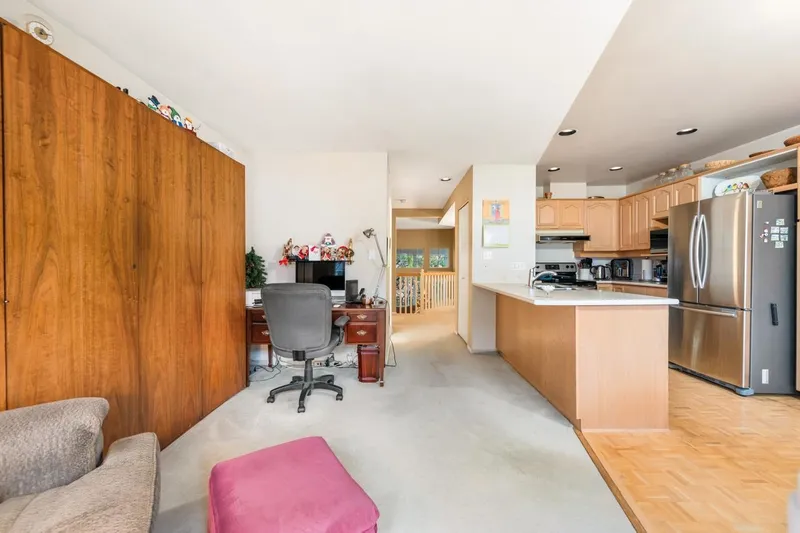 233 WATERLEIGH DRIVE - photo 4 of 25