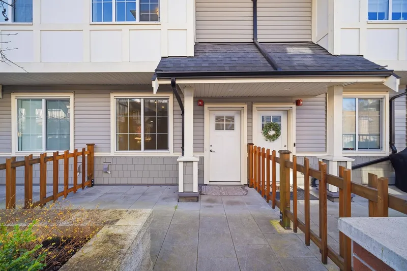 37 8888 SPIRES ROAD - photo 2 of 25