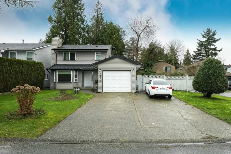 6653 130A STREET - photo 3 of 25