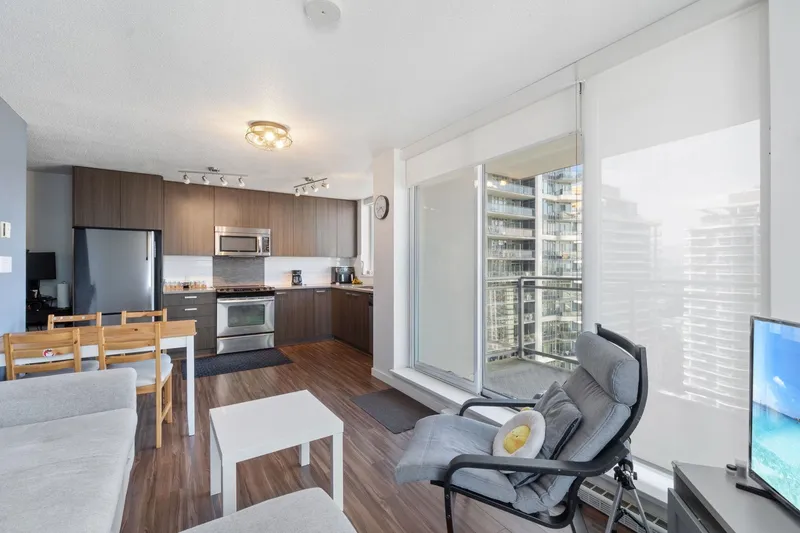 2606 13325 102A AVENUE - photo 4 of 21