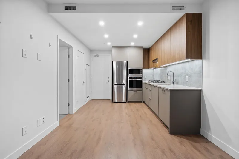 206 13359 OLD YALE ROAD - photo 3 of 23