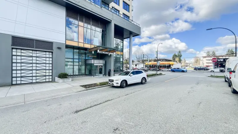 2108 7303 NOBLE LANE - photo 4 of 25