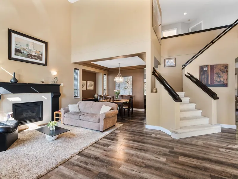 197 ASPENWOOD DRIVE - photo 3 of 25