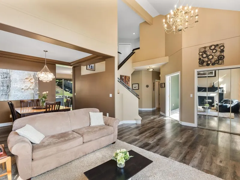 197 ASPENWOOD DRIVE - photo 4 of 25