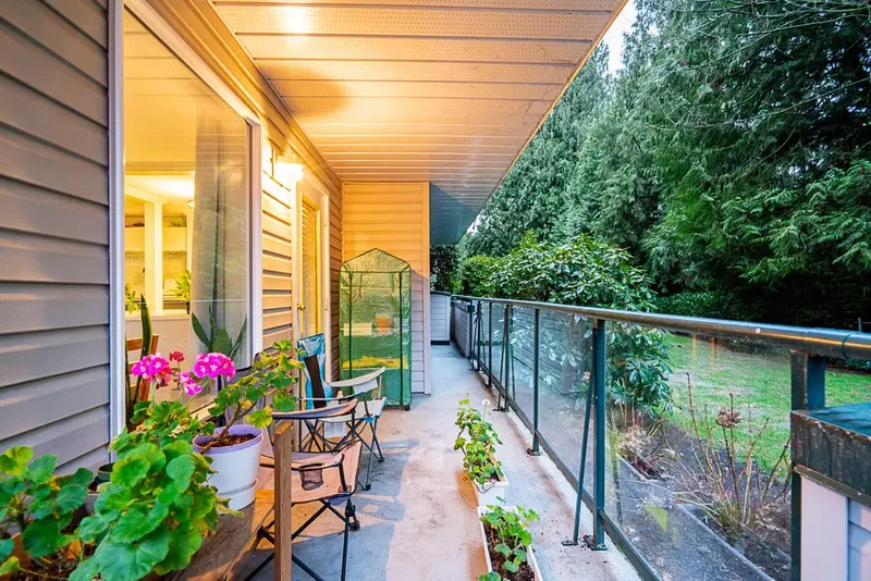 111 33708 KING ROAD - photo 1 of 25