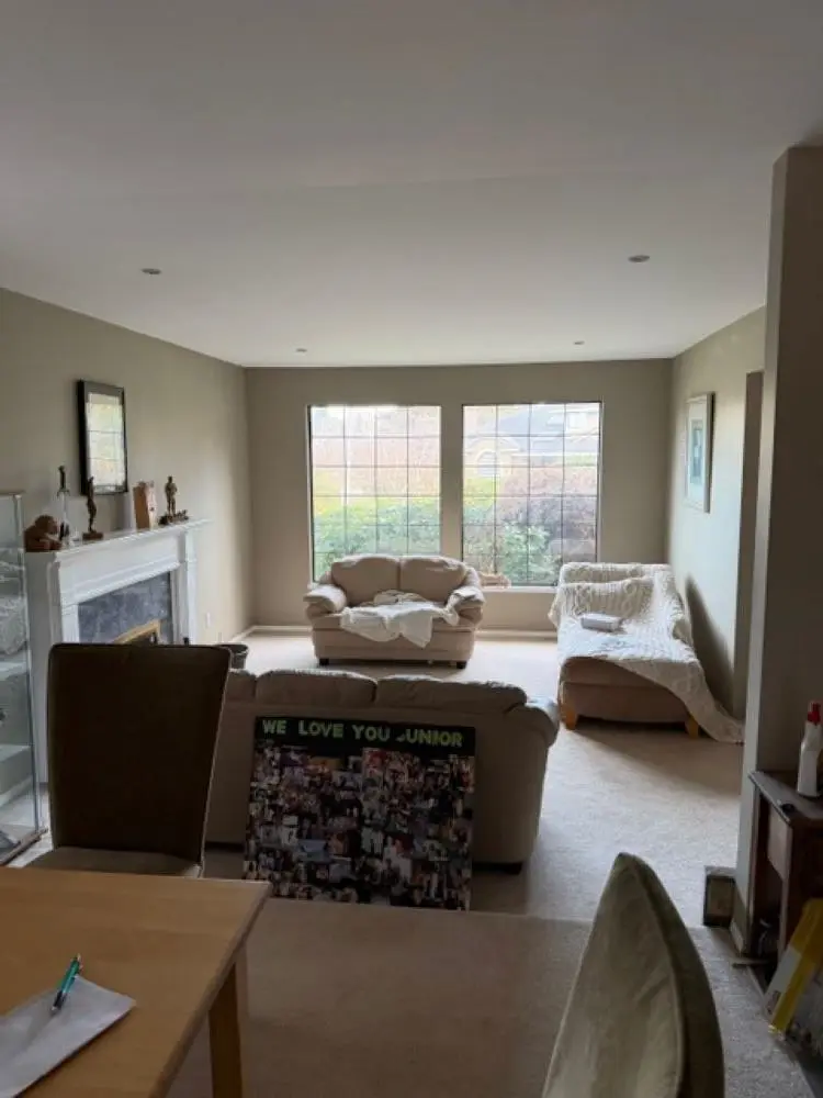 15049 75 AVENUE - photo 2 of 5