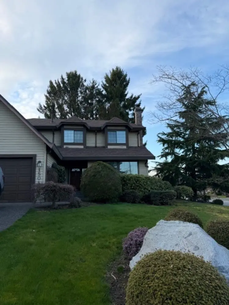 15049 75 AVENUE - photo 4 of 5