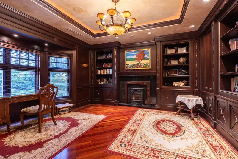 3719 SELKIRK STREET - photo 4 of 25