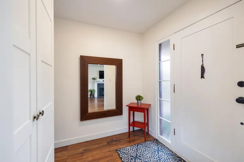 935 BEACONSFIELD ROAD - photo 3 of 25