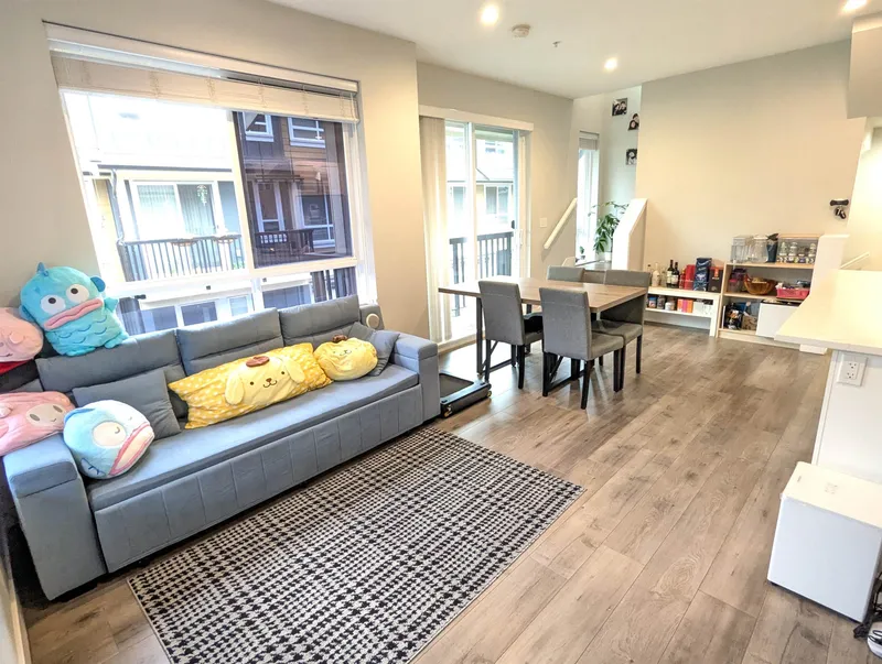 52 430 DUNCAN STREET - photo 4 of 16